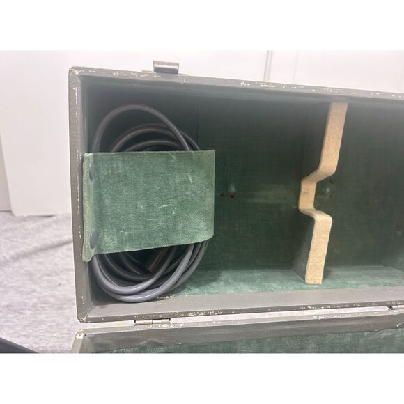 Vintage Yashica 8P film projector In Original Case - Picture 9 of 14